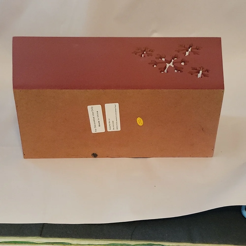 Wooden Snowflake Flower Box